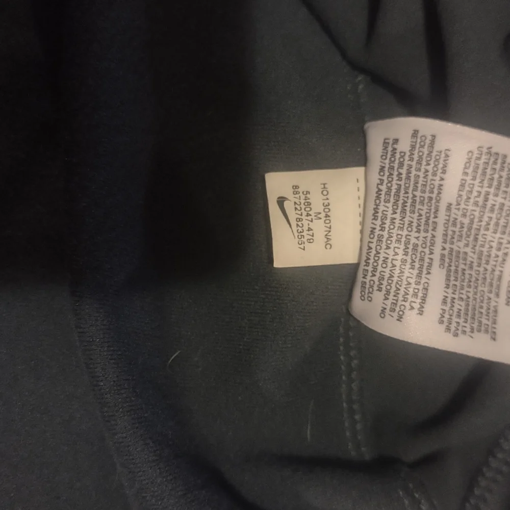Woman's Nike Running Dri-Fit‎ thermal half zip hoodie size Medium - Picture 10 of 13